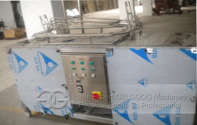 Batter mixing machine