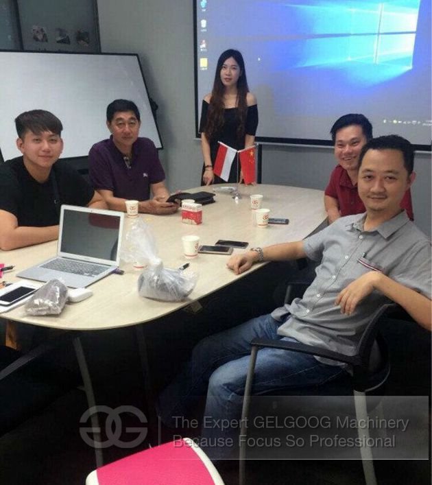 customers visiting customers visiting